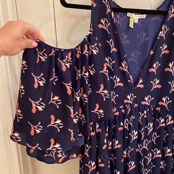 Rebecca Minkoff Robbie Cold Shoulder Dress Sz XS - Picture 4 of 6